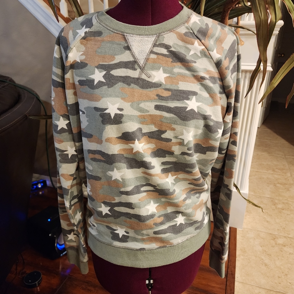 Lucky Brand sweatshirt